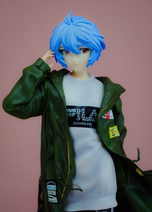 Rei Ayanami wearing the most fashionable fishtale parka I've ever seen